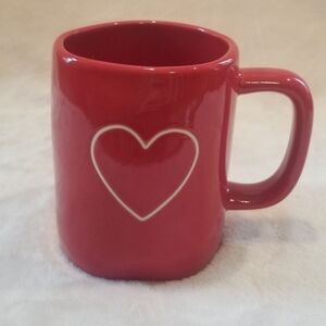 Rae Dunn Red Heart ❤ Valentine's Day Love Mug NWOT.